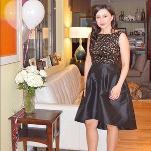 Gorgeous ML Monique Lhuillier party dress! 🌺